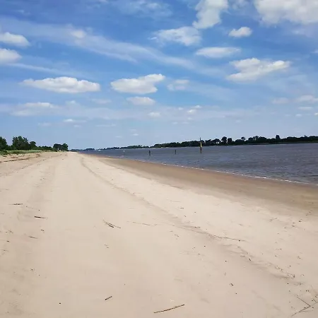 Am Weserstrand Nähe Nordsee Elsfleth